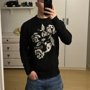 Zara Mohair knit  - Världens mjukaste tröja som passar y2k och emostilen.  