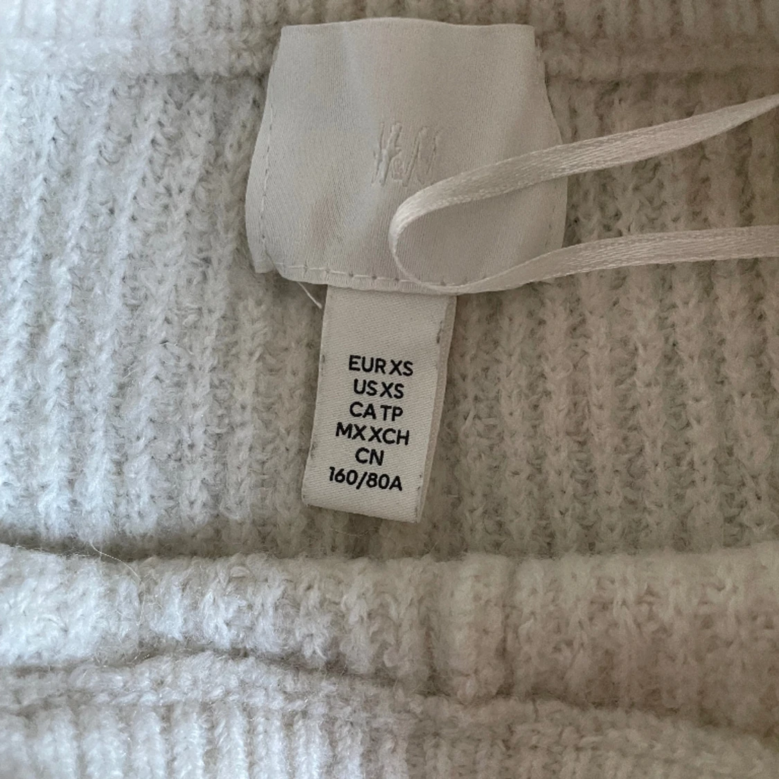 Stickad tröja  - 91