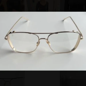 Glasögon Accessoar - Nyskick! VinciFrames (förra kollektionen) utan styrka! Originalpris: 750kr   (Skriv gärna privat om du vill se hur de ser ut på🤗)