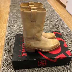Sendra 3162 - Sparsamt använda Sendra boots, en riktigt hållbar sko som är gjord i Spanien. (Har kvitto och låda)