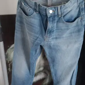 Super fina jeans från Calvin Klein. Används vid ett tillfälle Storlek 14/170