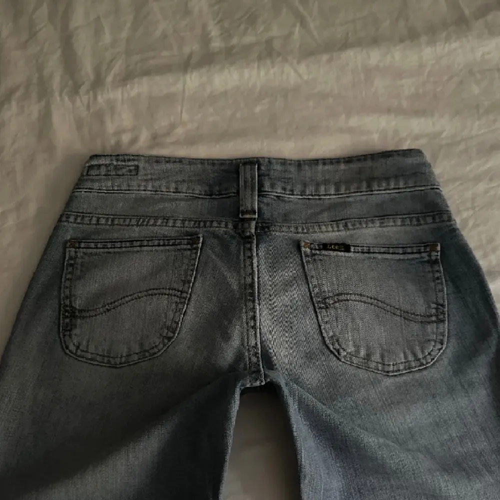 Vintage från Lee💓midja 72 (+Stretch) innerben 77 jag är 165. Jeans & Byxor.