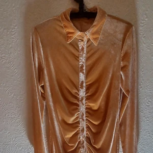 Glittrig orange klänning - medium - Perfekt för julen och medium size!