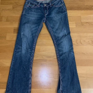 Low waist Adiktd Jeans - low waist, chill jeans, najs stitch