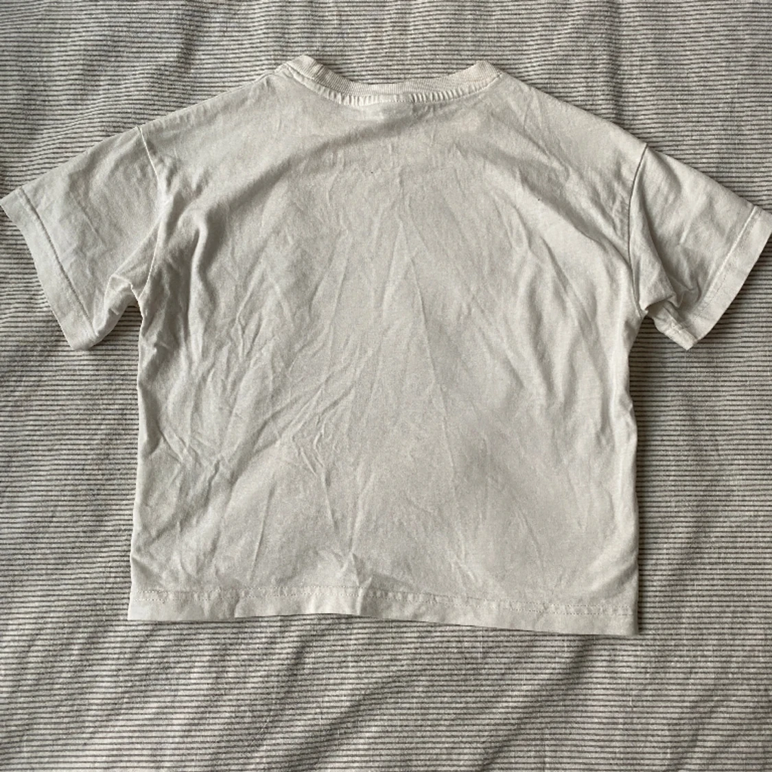 Croped vit T-shirt  - 90