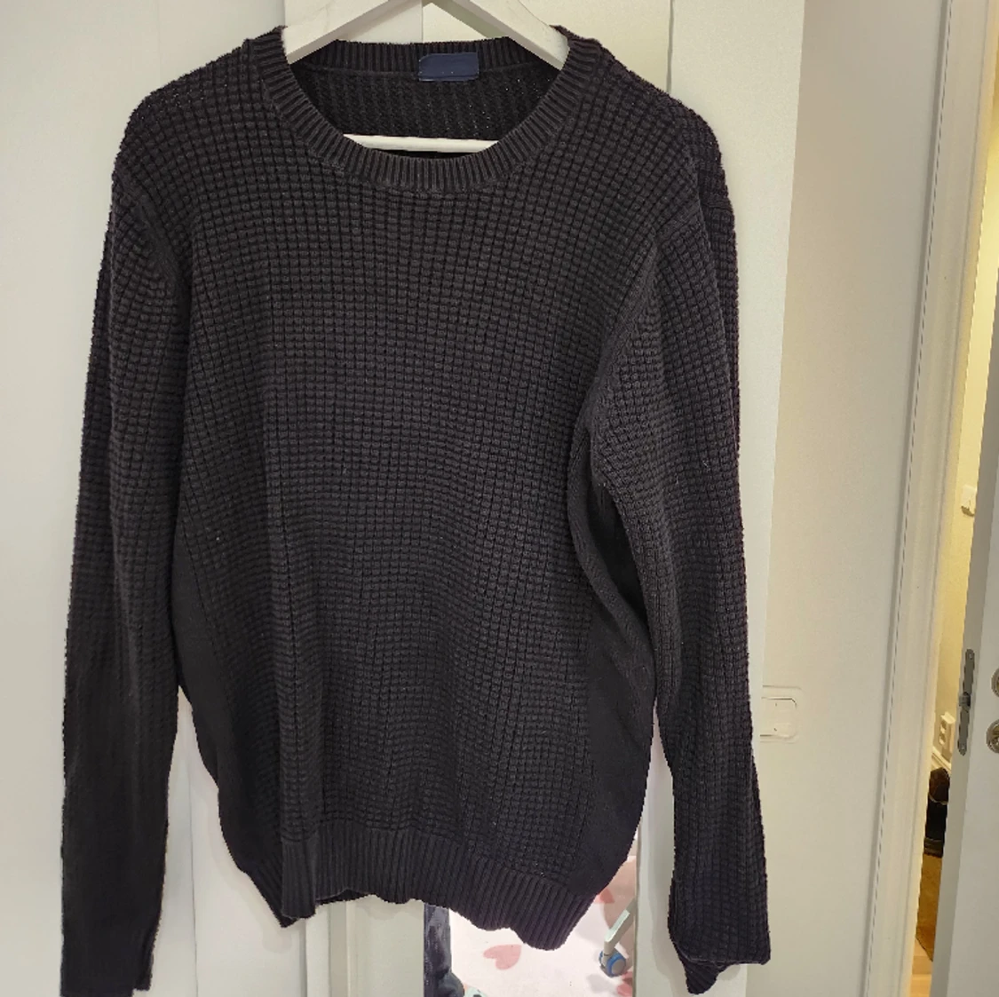 Mörkblå Stickad tröja i stl Xl 