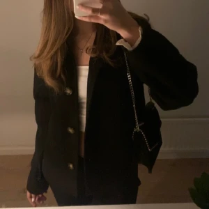 Kort kappa  - Svart kopp kapp från monki i storlek xs🙌🏼