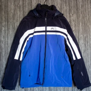 JL Hayes Jacket Dermizax - Oanvänt. Köpt från JL Sample Sale. XXL Unisex.