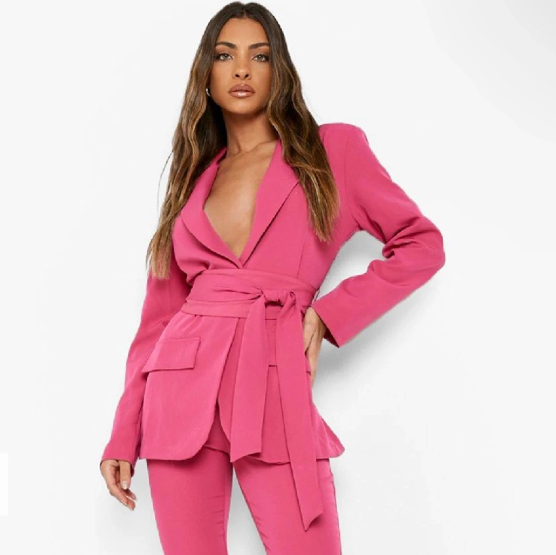 Kavaj med knytskärp - 91