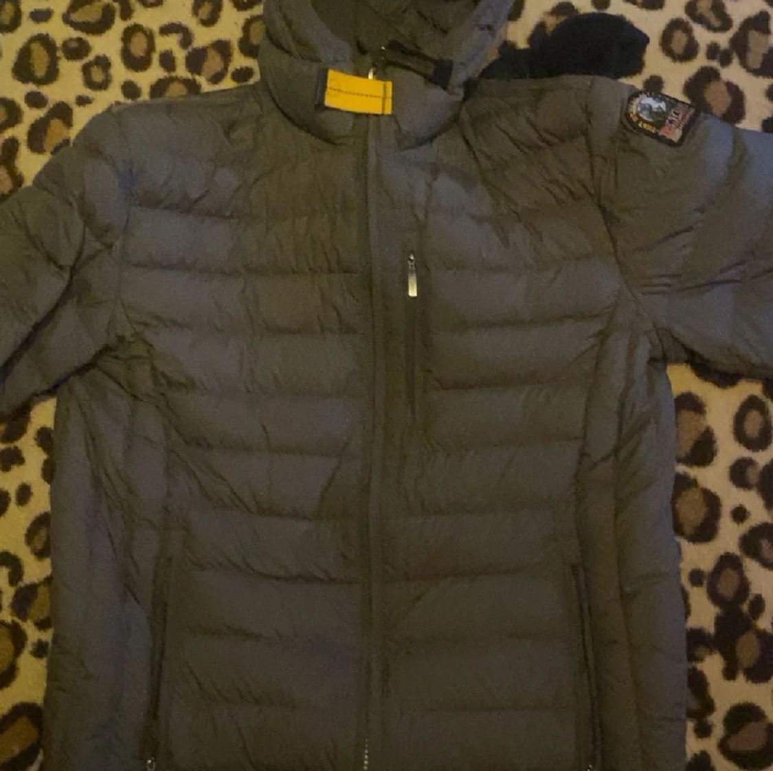 Jätte fin jacka knappt använd skriv vid intresse - 90