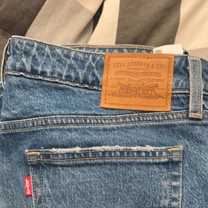 Levis jeans  - Storlek 29/33 Aldrig använt🤩 Modell: Low pitch straight 