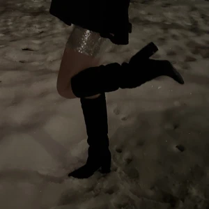 Boots - Boots från Nelly. Använda en gång. Säljer på grund av att de är för små till mig. Nypris 60€ 🤍