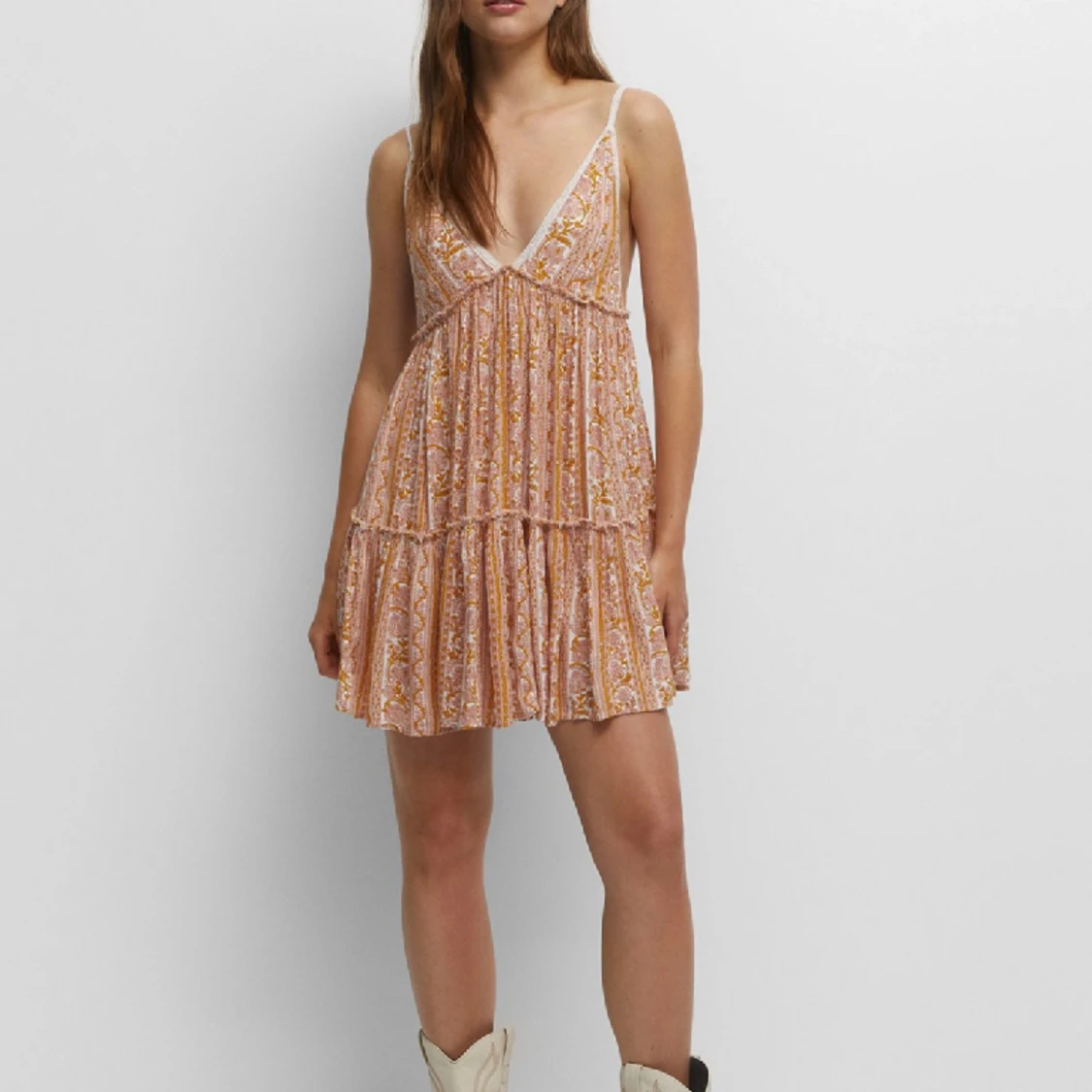 Mönstrad klänning - 90