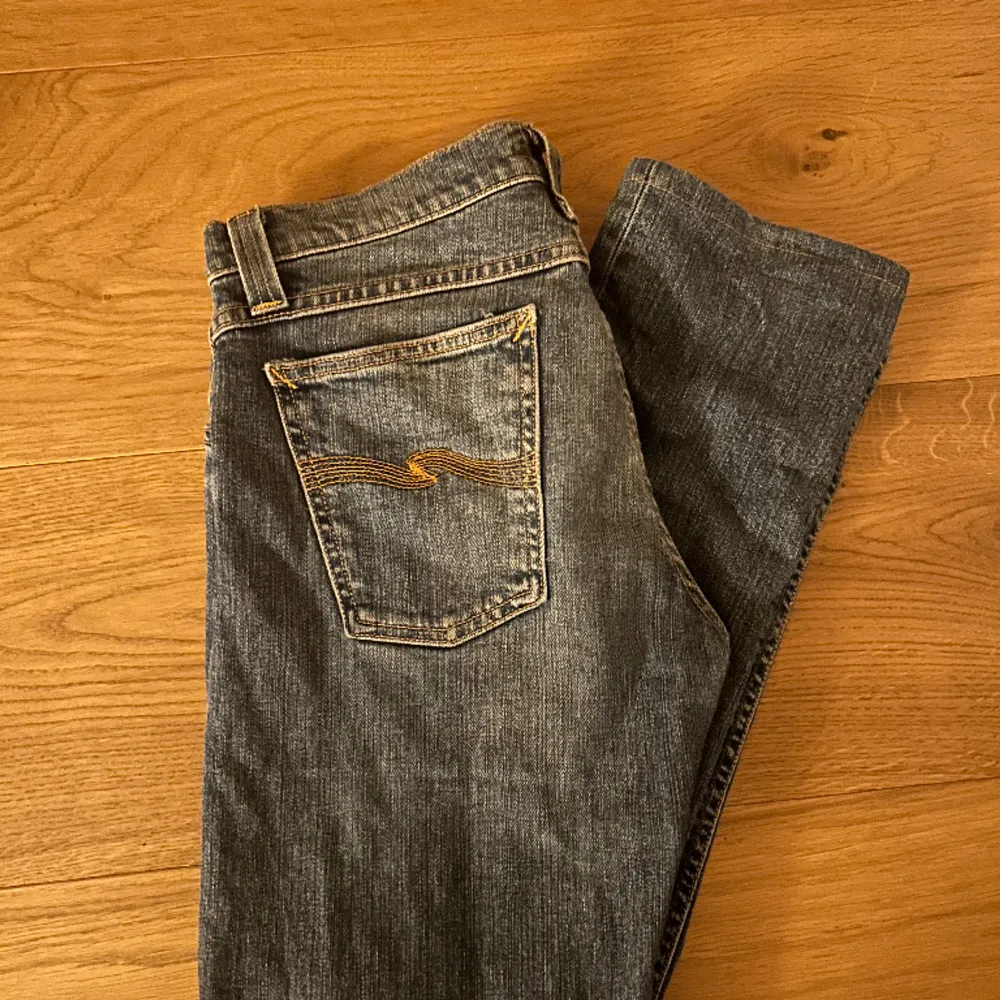 Supersnygga jeans från nudie! . Jeans & Byxor.