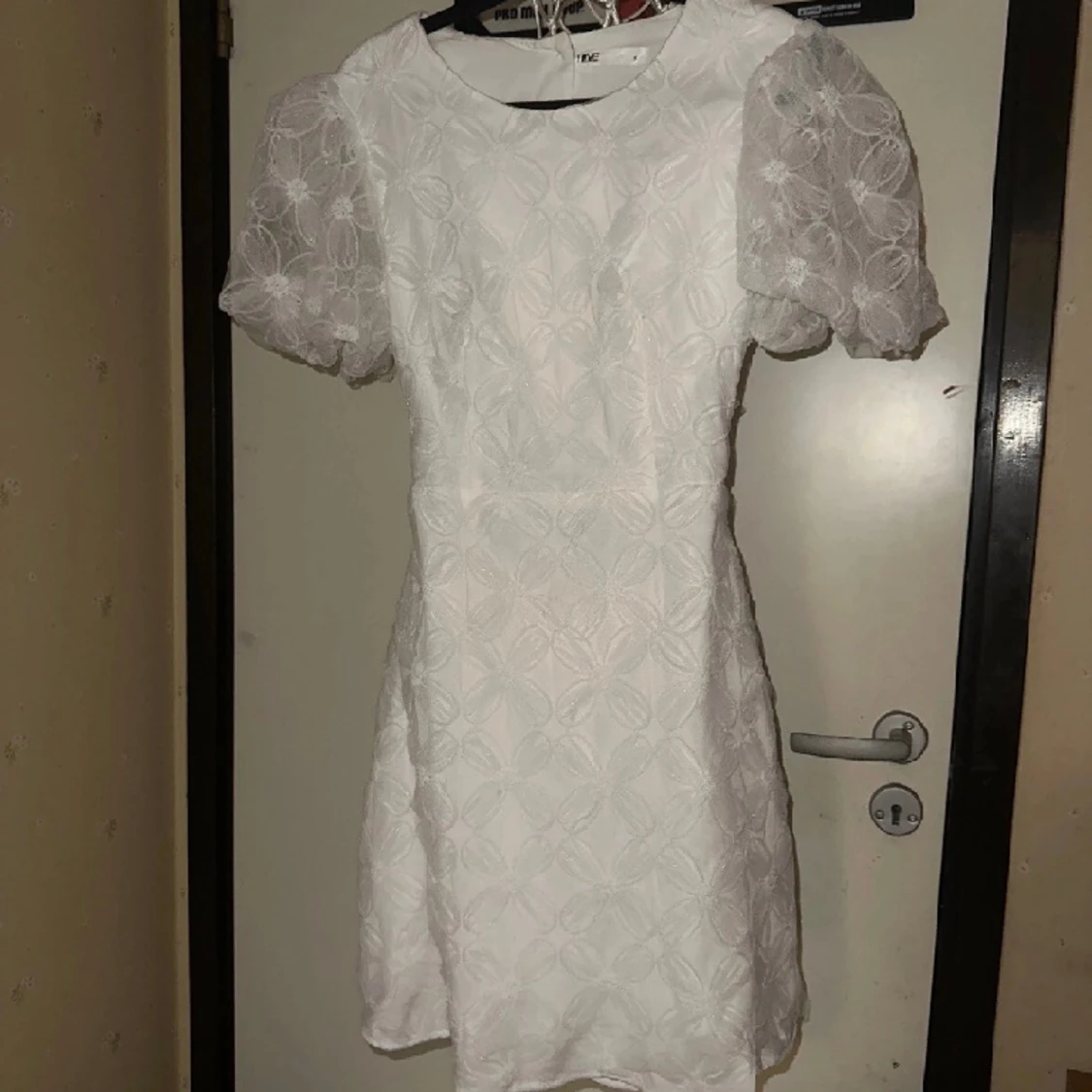 Vit klänning  - 91