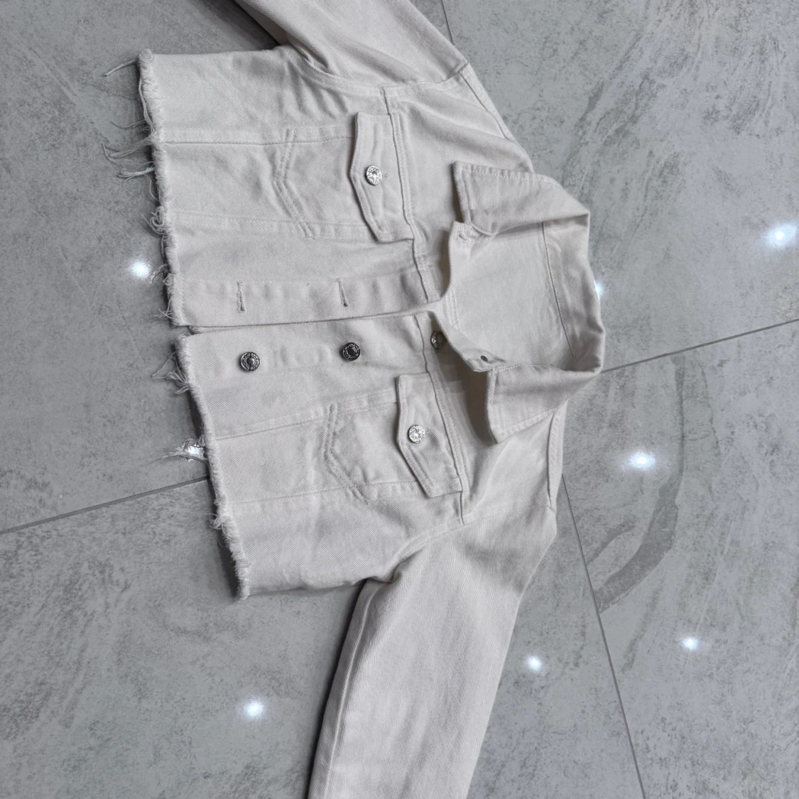 Vit kort jeans jacka🤍 - 90