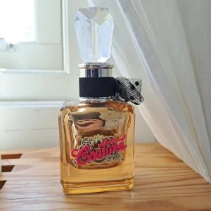 Juicy couture gold couture 30 ml - Använd något sprut