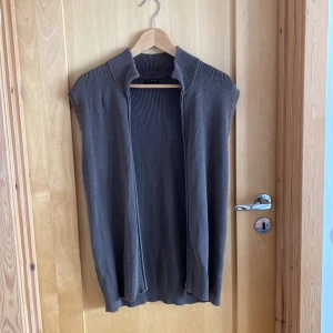 Sisley väst - Sisley väst med dragkedja 