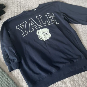 Tröja - Ny och oanvänd 