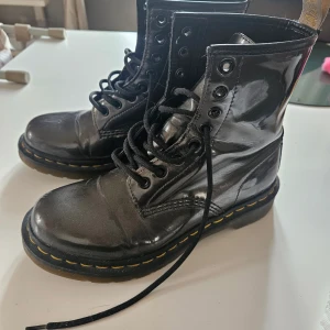 Dr martens  - Dr martens strl 38.  Endast provade.  