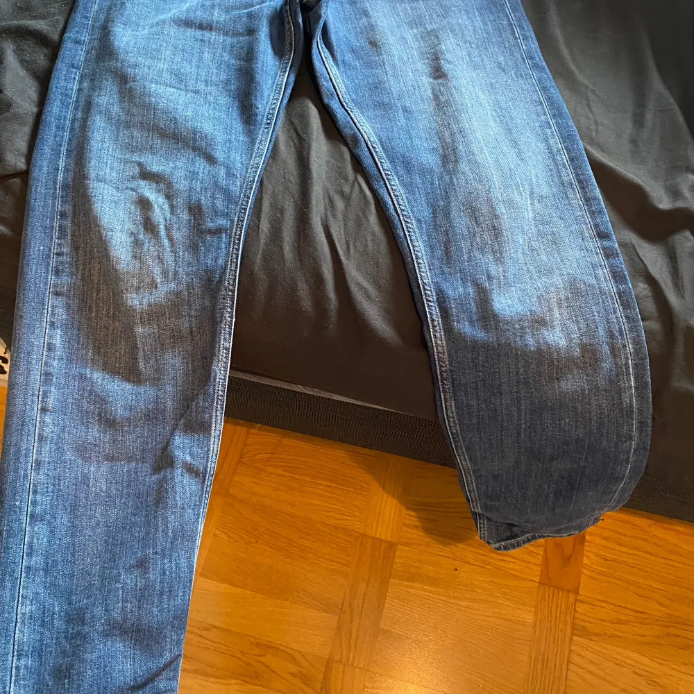 Ett par fina gant jeans vuxit ur dom sitter som ett par slim jeans ska göra är fina på o bekväma . Jeans & Byxor.
