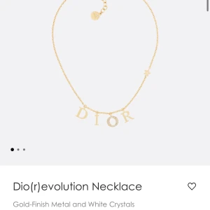 Dior halsband - Köpte detta halsband som jag knappt använde från dior, kvitto och dustbag tillkommer