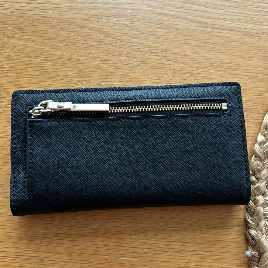 Plånbok från Kate Spade. - 1