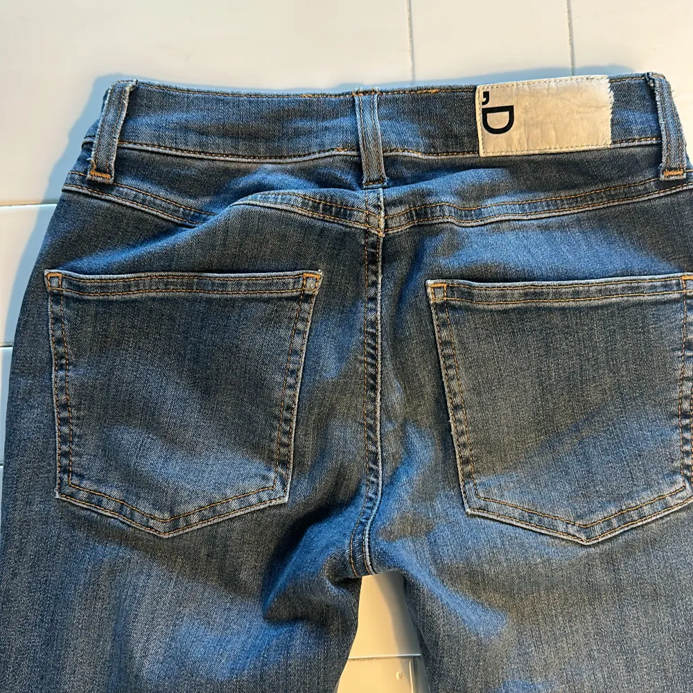 Designers Remix Girls Blossom jeans size 12 y/152 cm. Jeans & Byxor.