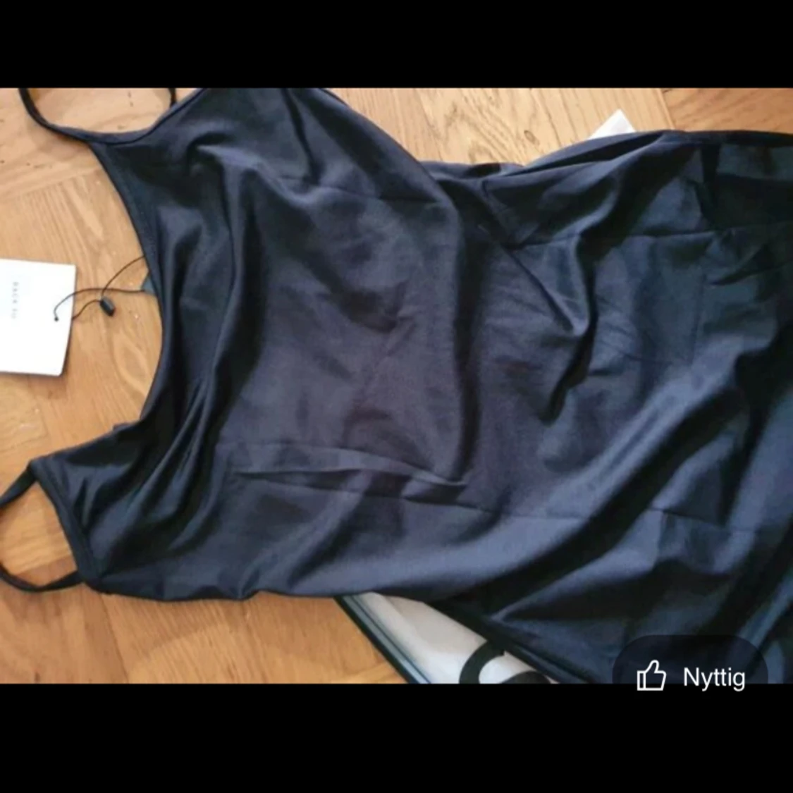 Svart miniklänning - 92