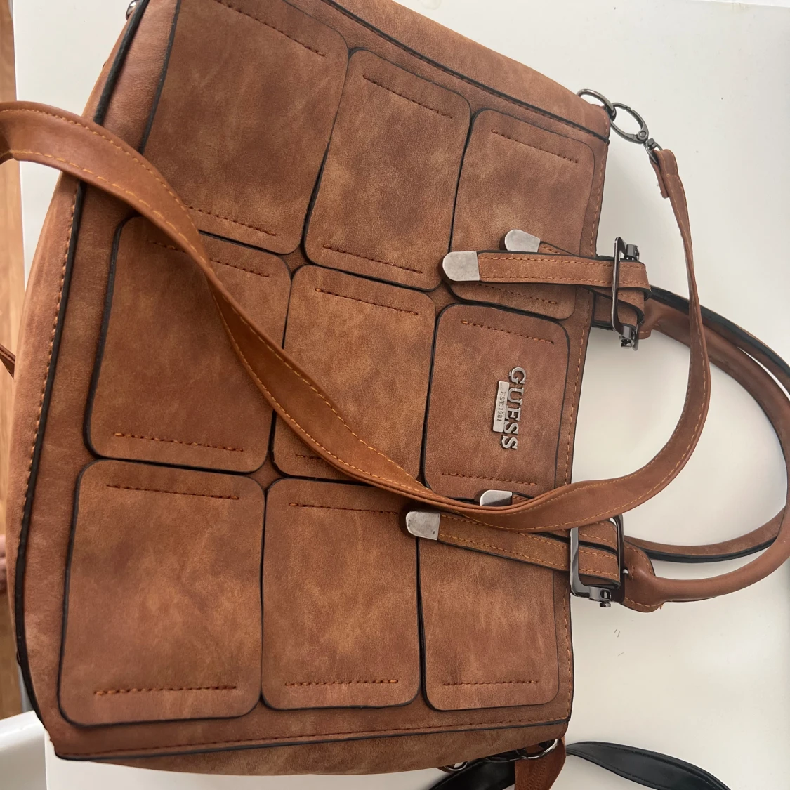 brun guess väska - 90