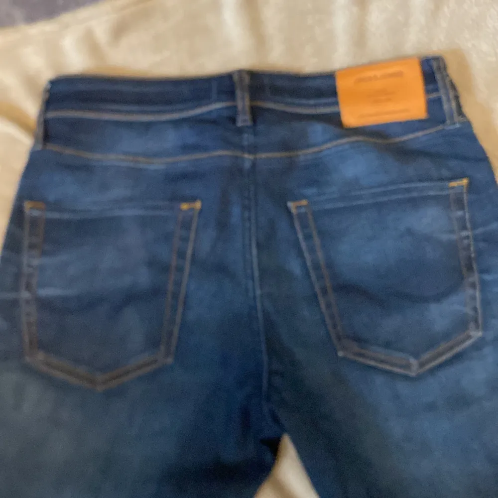 Snygga jeans | Skicket 8/10 | Storleken 31/32 | Hör av er vid frågor!. Jeans & Byxor.
