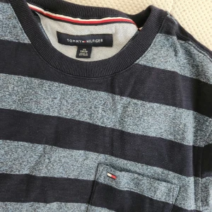 Tommy Hilfiger teöja - I helt nytt skick och nästan oanvänd. Köpt i New York