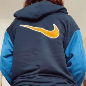 Vintage Nike hoodie  - Excelente condition.