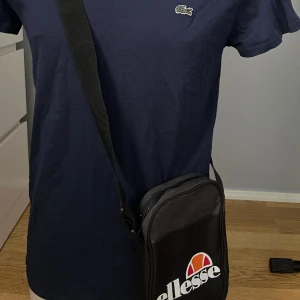 Ellesse väska - Perfekt till sommaren! 🙌