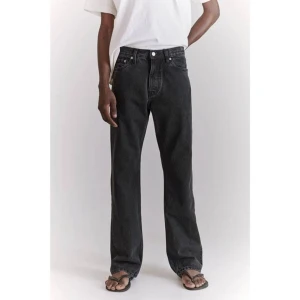 HOPE RUSH 30 - Tjena! Säljer ett par Hope Rush i storlek 30. Det är den äldre modellen som ej går att köpa längre. Byxorna sitter väldigt bra och är i skick 8/10. För fler frågor skicka pm. /Max.