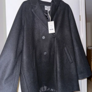 Nakd kappa - Säljer min superfina kappa från Nakd, mycket fint skick. Oversized 