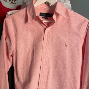 Ralph Lauren Skjorta - Ny Skick - Ord pris: 1200kr  Ny skick 