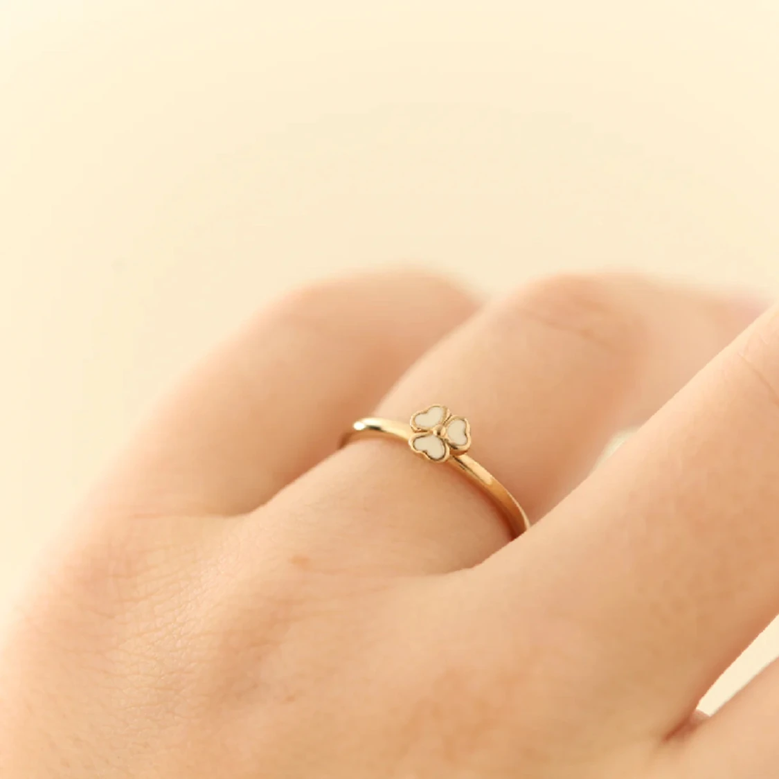 Ring i 8 karat strl. 54 - 55 - 90