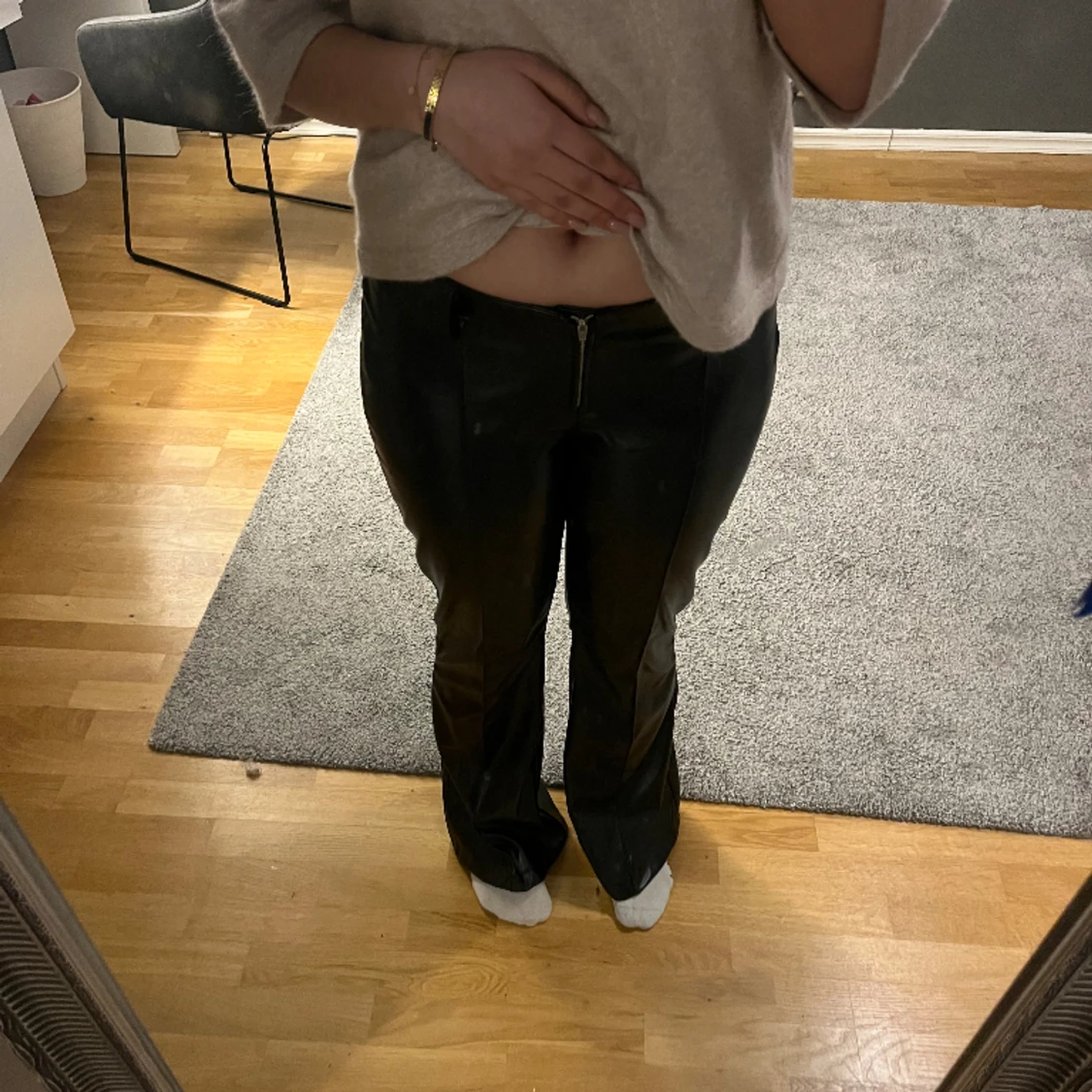 Låg midjade läderbyxor  - 90