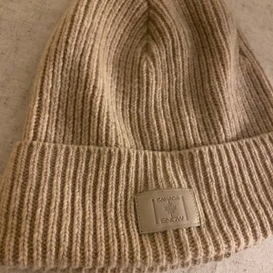 Canada snow mössa - Inget att anmärka på ☀️