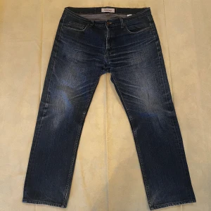 Dressman Jeans - Skit schyssta dressman jeans med fet fade och en bra passform.  Priset är självklart diskuterbart tills vi båda är nöjda!🙌🏻