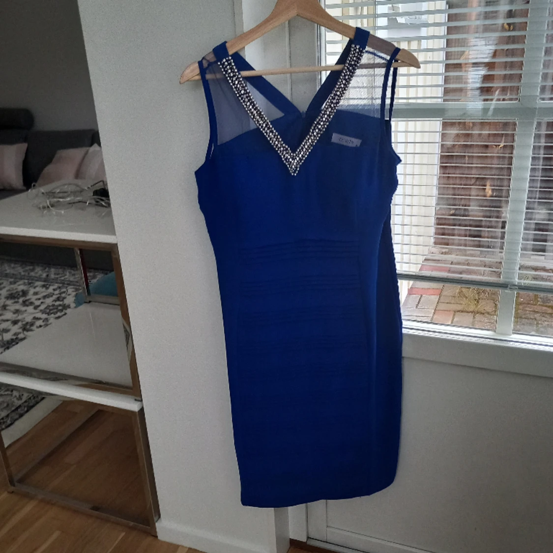 En fin Marinblå Festklänning