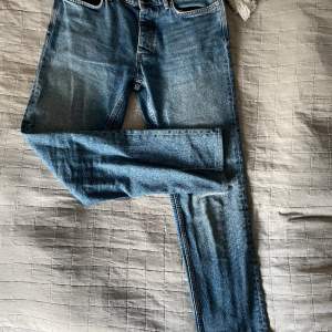 Säljer nu mina NEUW jeans i storlek W31 L34 som passar mellan 180 till 184 Säljer pga att jag inte använder de så mycket längre Nypris 1200kr Mitt pris 450kr