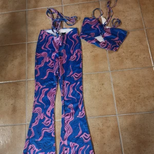 HELT NYTT set! M - Ett helt nytt set med prislappar kvar, från H&M.. Stl. M