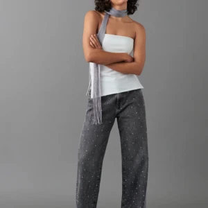 Glitterjeans från Gina Tricot - Slutsålda online och i butik. Storlek 36. 