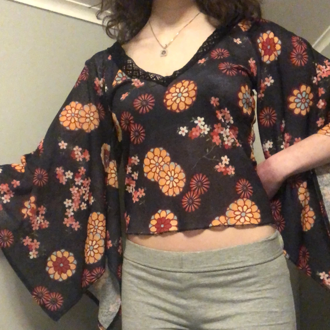 Mörkblå blom topp - 90