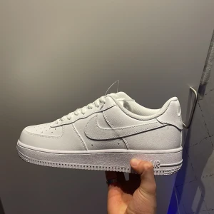 Nike airforce skor - Helt nya storlek 45 | pris är inte hugget i sten, kan diskuteras vid snabb affär 🤝🏻