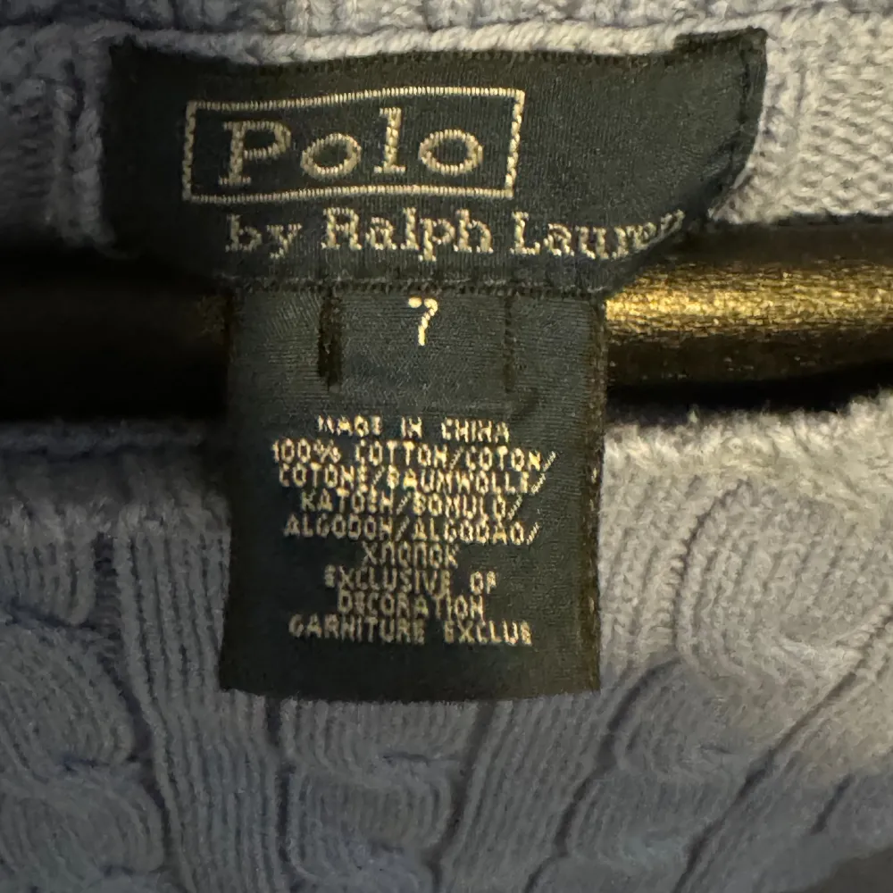 Light blue Ralph Lauren sweater  Storlek 7  Ny pris 600 kr . Hoodies.