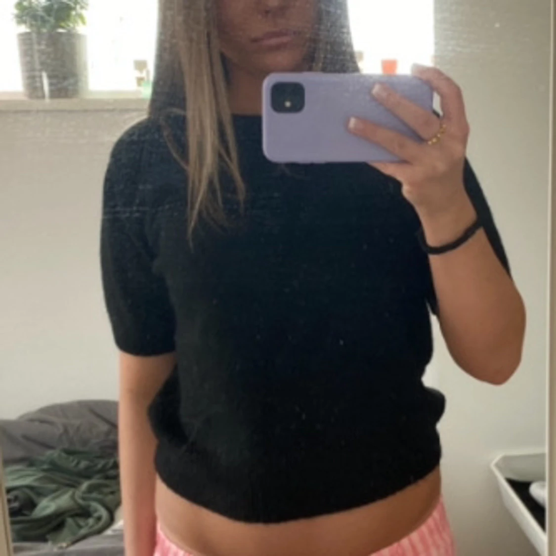 Svart stickad T-shirt