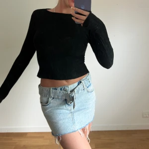 Jeanskjol från Bershka  - Kort jeanskjol från Bershka. 